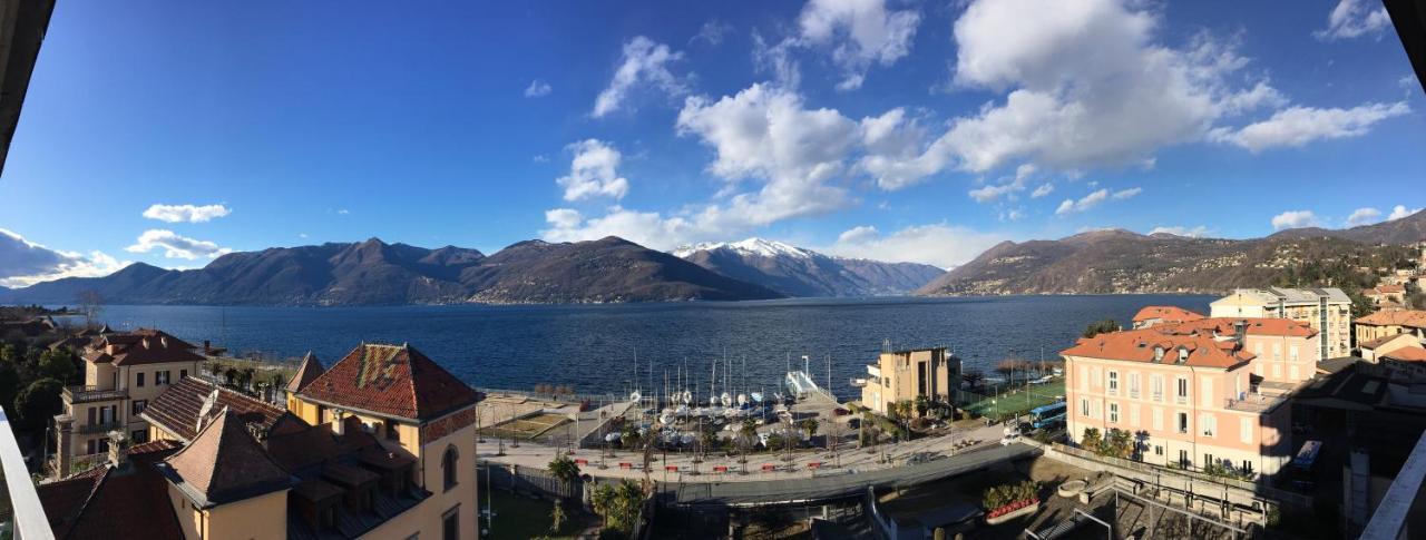 Attico Palazzo Di Vetro Apartment Luino Exterior foto