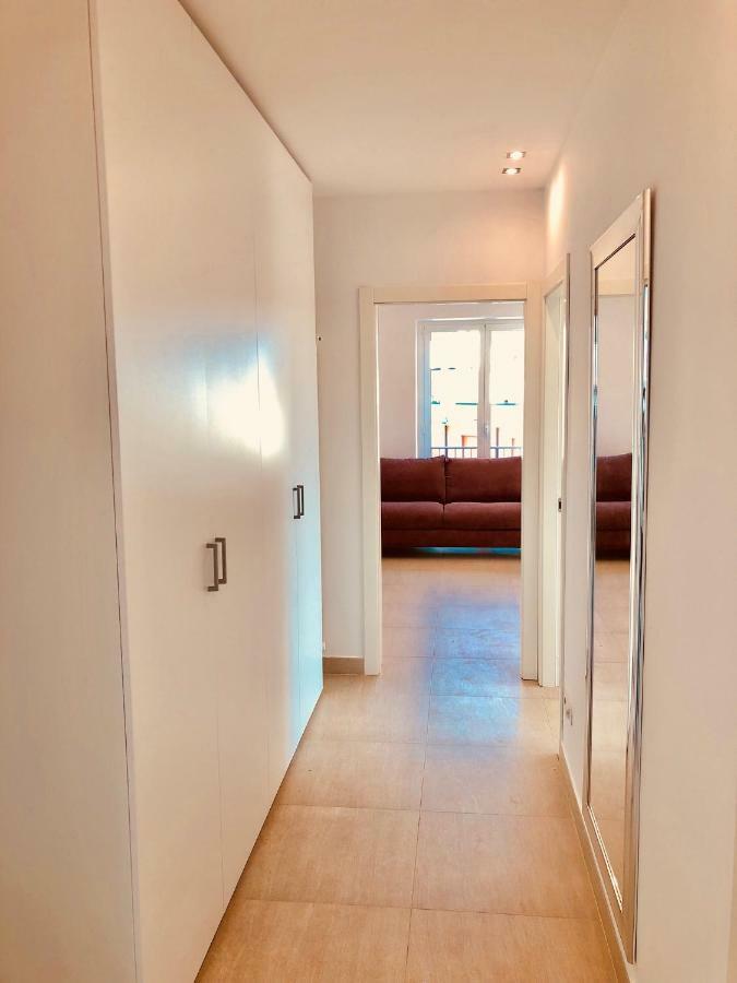 Attico Palazzo Di Vetro Apartment Luino Exterior foto
