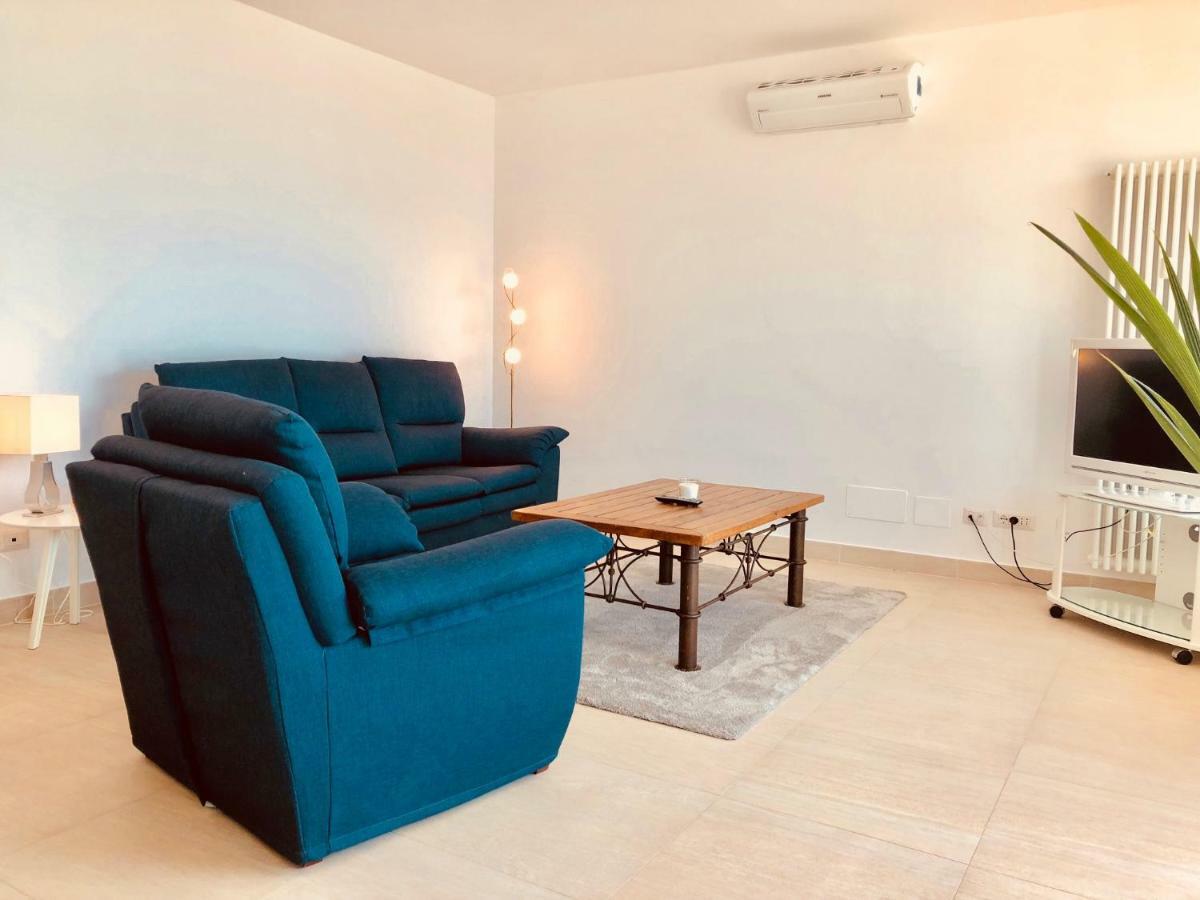 Attico Palazzo Di Vetro Apartment Luino Exterior foto