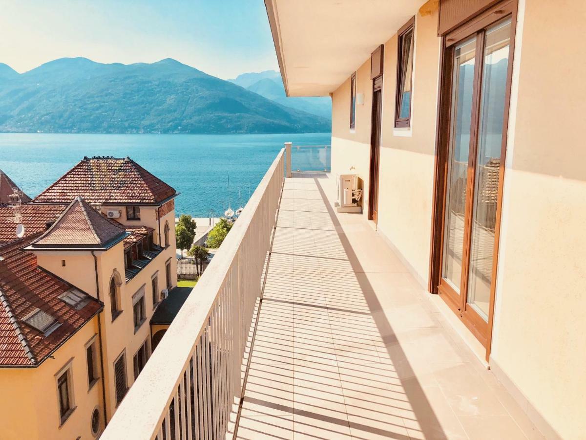 Attico Palazzo Di Vetro Apartment Luino Exterior foto